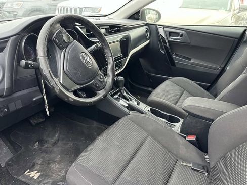 Used 2017 Toyota Corolla iM image 3