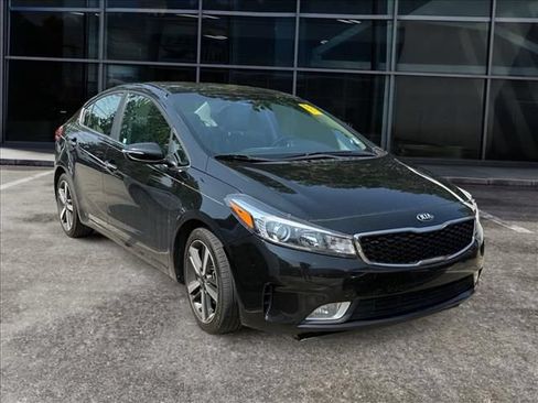 Used 2017 Kia Forte EX FWD image 2