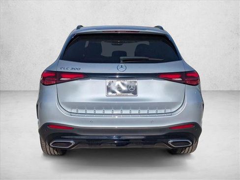 New 2026 Mercedes-Benz GLC 300 image 8