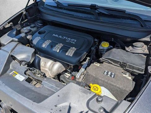 Used 2018 Jeep Cherokee Latitude FWD image 21