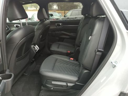 Certified 2024 Kia Sorento SX Prestige image 5