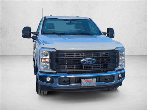 Used 2025 Ford F250 XL w/ XL Chrome Package RWD image 3