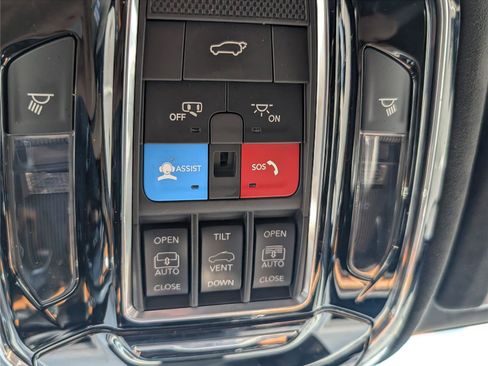 Used 2024 Jeep Grand Cherokee L Summit AWD/4WD image 38