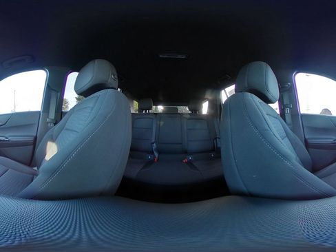 Used 2025 Chevrolet Equinox LT image 41