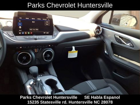 New 2026 Chevrolet Blazer LT w/ Convenience Package FWD image 23