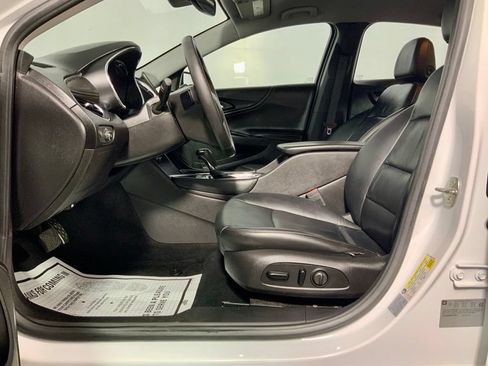 Used 2017 Chevrolet Malibu Hybrid w/ Leather Package FWD image 20