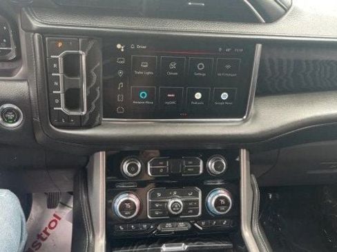 Used 2023 GMC Yukon Denali AWD/4WD image 21