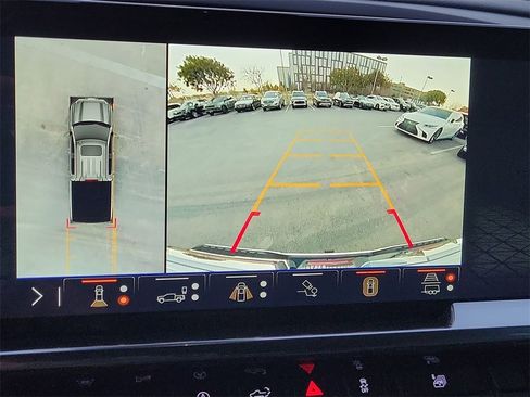 Used 2024 GMC Sierra 1500 Elevation w/ Elevation Premium Package image 18