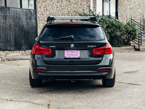 Used 2017 BMW 330i xDrive Wagon image 17