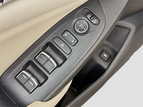 Used 2020 Honda Accord LX image 17