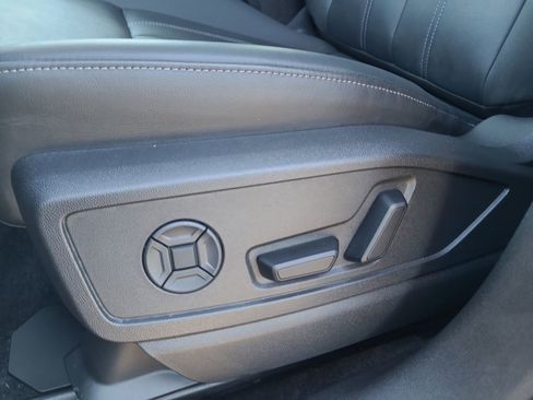 Used 2025 Audi Q5 Premium Plus w/ Premium Plus image 22