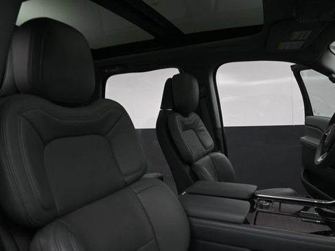 Used 2020 Lincoln Navigator Reserve w/ Luxury Package AWD/4WD image 33