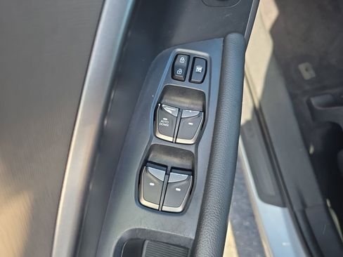 Used 2018 Hyundai Santa Fe Sport FWD image 14
