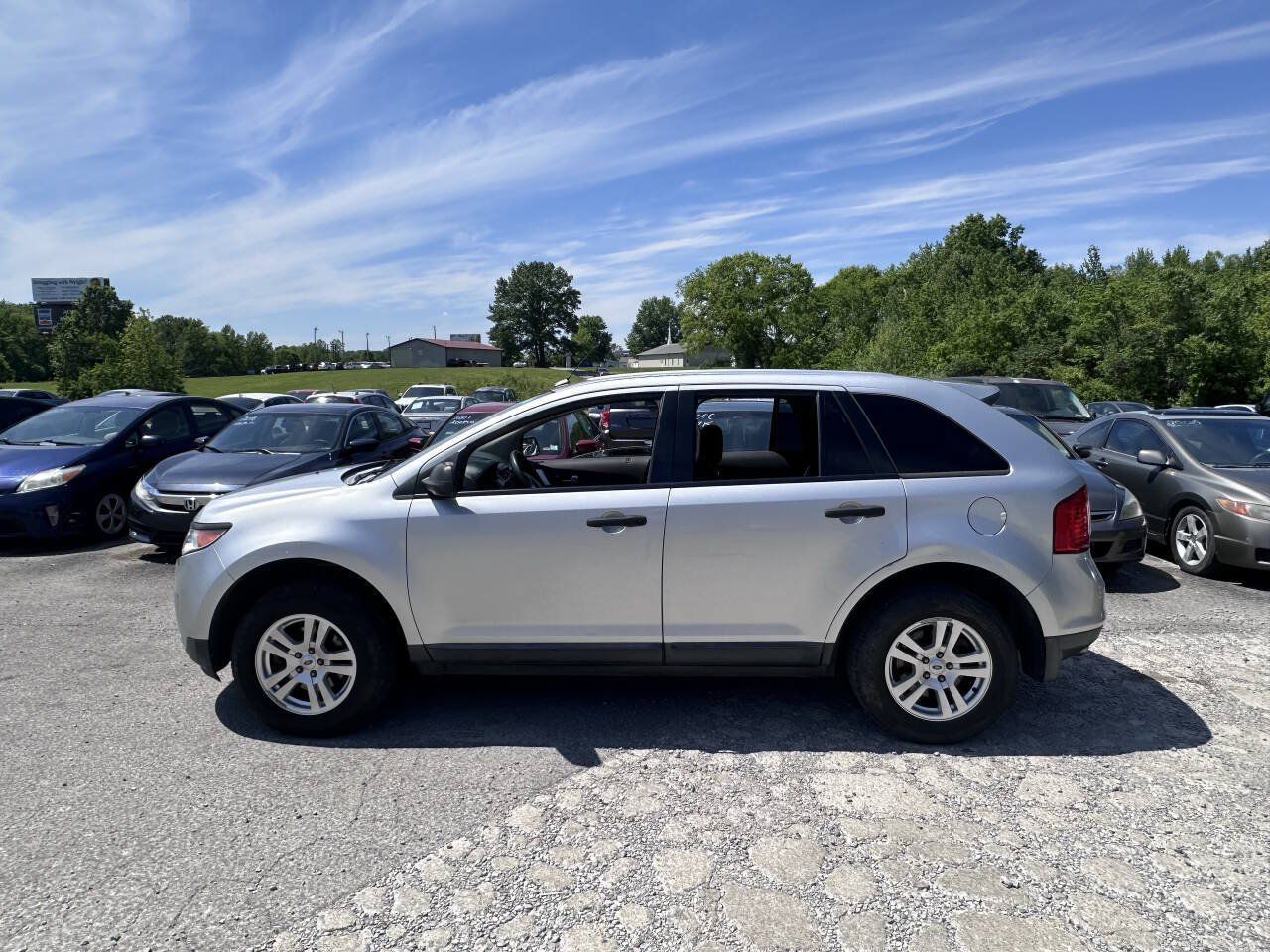 Used 2013 Ford Edge SE FWD image 3