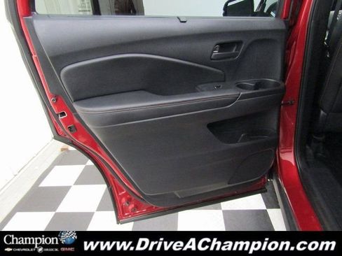 Used 2022 Honda Passport TrailSport image 17