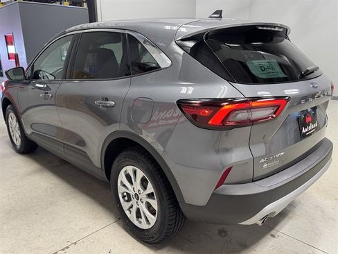 Used 2024 Ford Escape Active AWD/4WD image 5