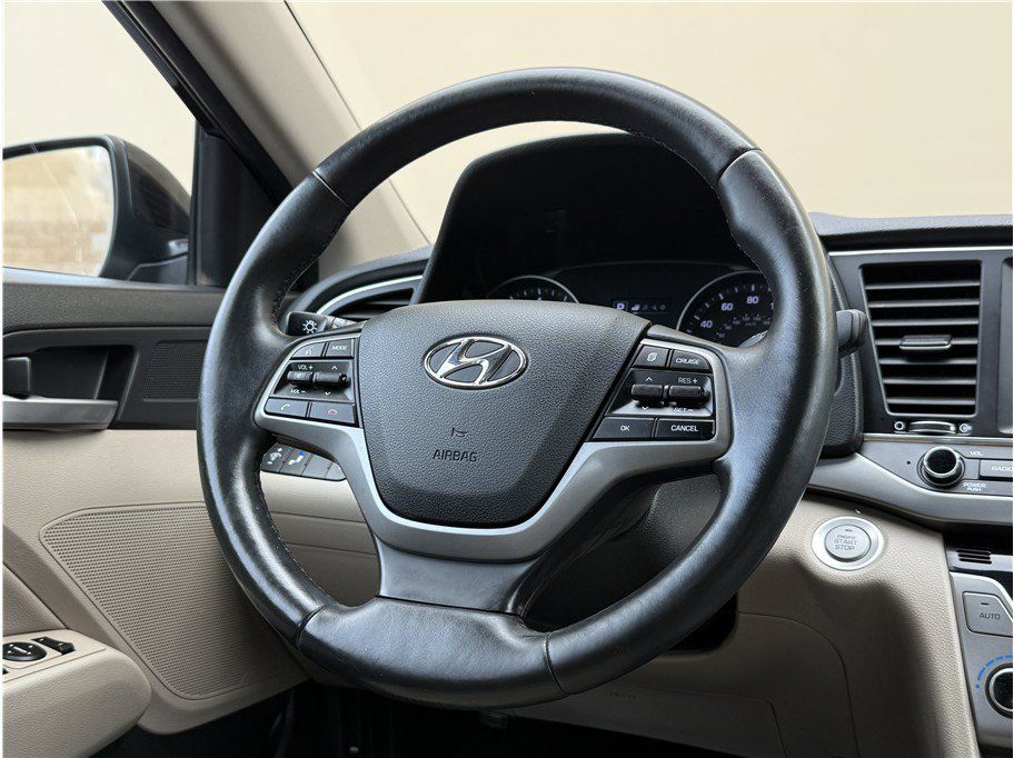 Used 2017 Hyundai Elantra Limited FWD image 15