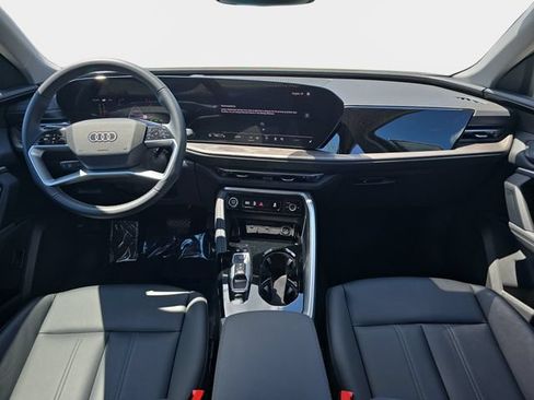 Used 2025 Audi Q5 Premium w/ Convenience Package AWD/4WD image 10