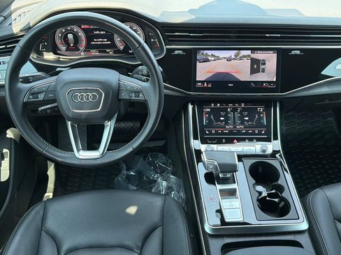 Used 2023 Audi Q8 Prestige AWD/4WD image 25