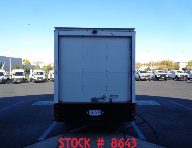 Used 2017 Ford Transit 250 138 RWD image 4