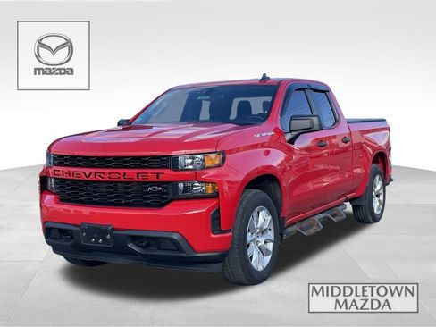 Used 2020 Chevrolet Silverado 1500 Custom w/ Custom Value Package image 1