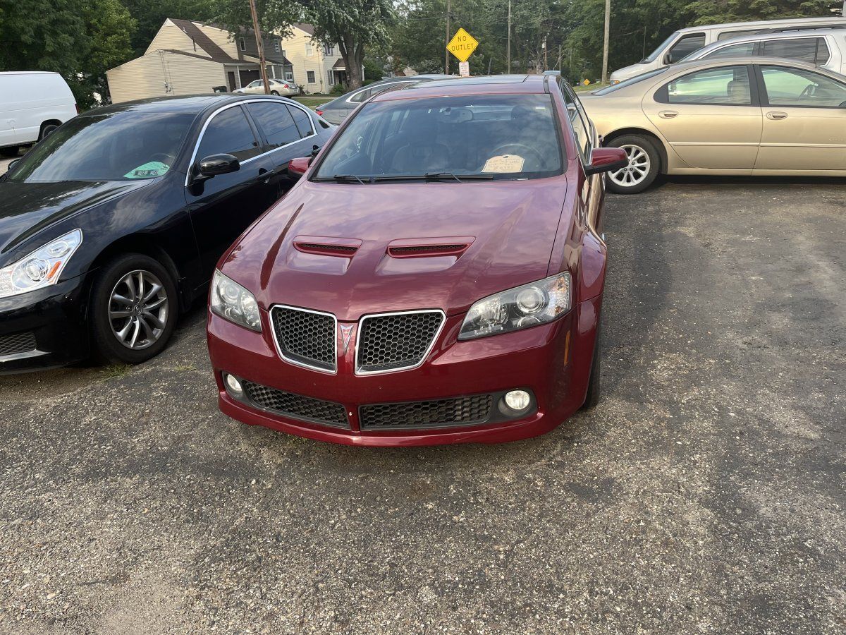 Used 2009 Pontiac G8 w/ Premium Package RWD image 3