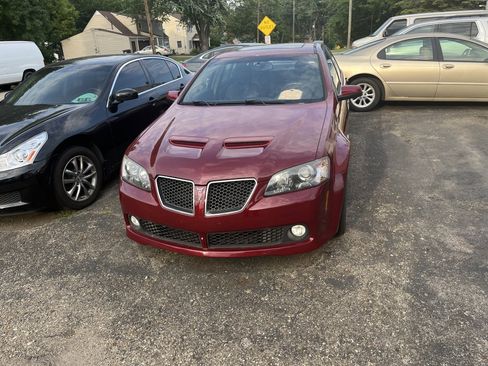 Used 2009 Pontiac G8 w/ Premium Package image 3