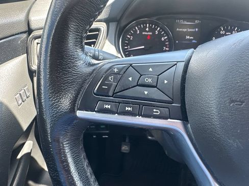 Used 2017 Nissan Rogue SL w/ SL Premium Package FWD image 21