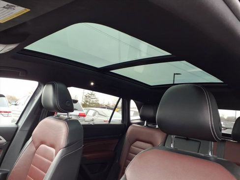 Used 2022 Volkswagen Atlas Cross Sport SEL Premium R-Line image 26