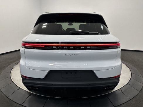 New 2026 Porsche Cayenne image 6