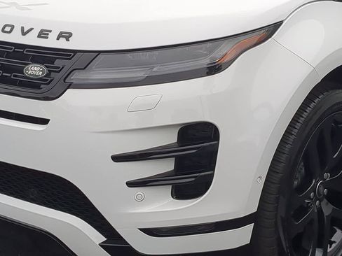 Certified 2025 Land Rover Range Rover Evoque Dynamic SE image 11