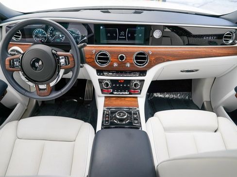 Certified 2022 Rolls-Royce Ghost image 35