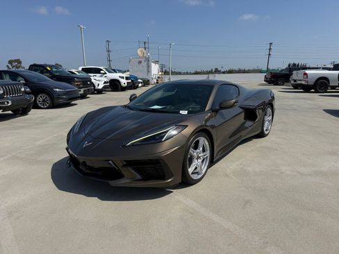 Used 2021 Chevrolet Corvette Stingray Premium Cpe w/ Battery Protection Package RWD image 1