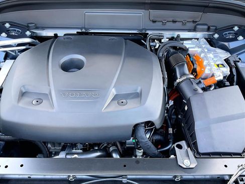 New 2026 Volvo XC60 T8 Ultra w/ Protection Package Premier image 13