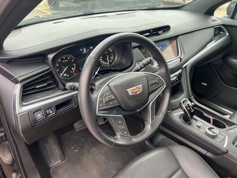 Used 2022 Cadillac XT5 Premium Luxury AWD/4WD image 14