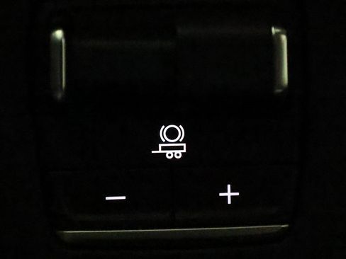 Used 2026 Cadillac Escalade Platinum Sport w/ LPO, Floor Liner Package image 30