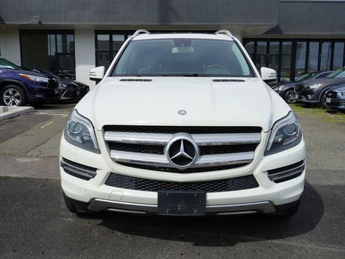 Used 2013 Mercedes-Benz GL 320 BlueTEC 4MATIC image 3
