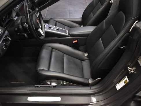 Used 2017 Porsche 718 Boxster S image 22