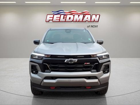 Used 2023 Chevrolet Colorado Z71 w/ Z71 Convenience Package 2 AWD/4WD image 9