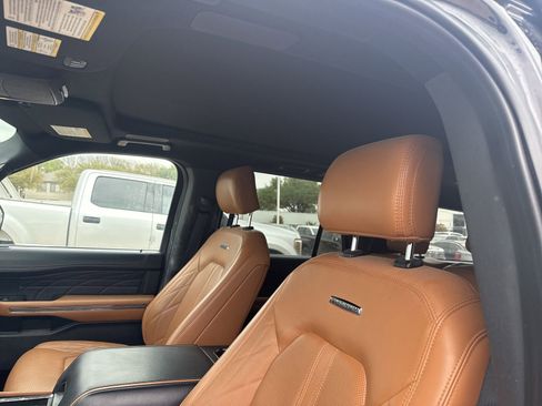 Used 2022 Ford Expedition Max Platinum image 10