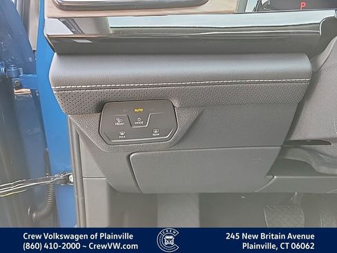 New 2026 Volkswagen Atlas SE image 29