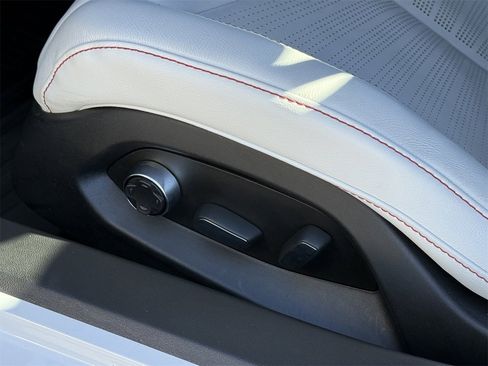 Certified 2023 Chevrolet Corvette Stingray Premium Conv w/ Z51 Performance Package image 29