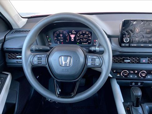 Used 2025 Honda Accord SE image 5