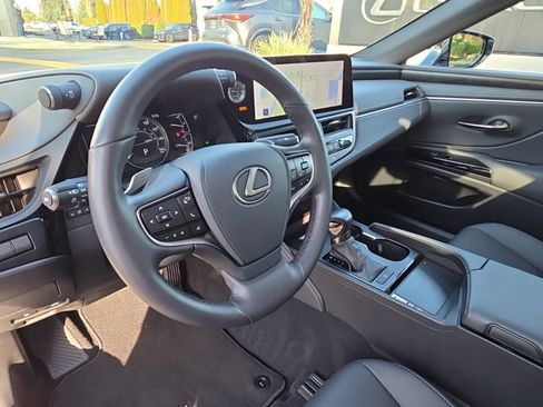 Certified 2024 Lexus ES 350 w/ Premium Package image 12