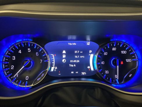 New 2027 Chrysler Pacifica Select FWD image 18