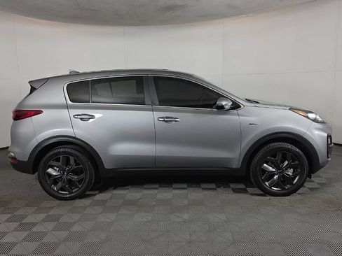 Used 2022 Kia Sportage LX w/ LX AWD Value Edition Package image 4