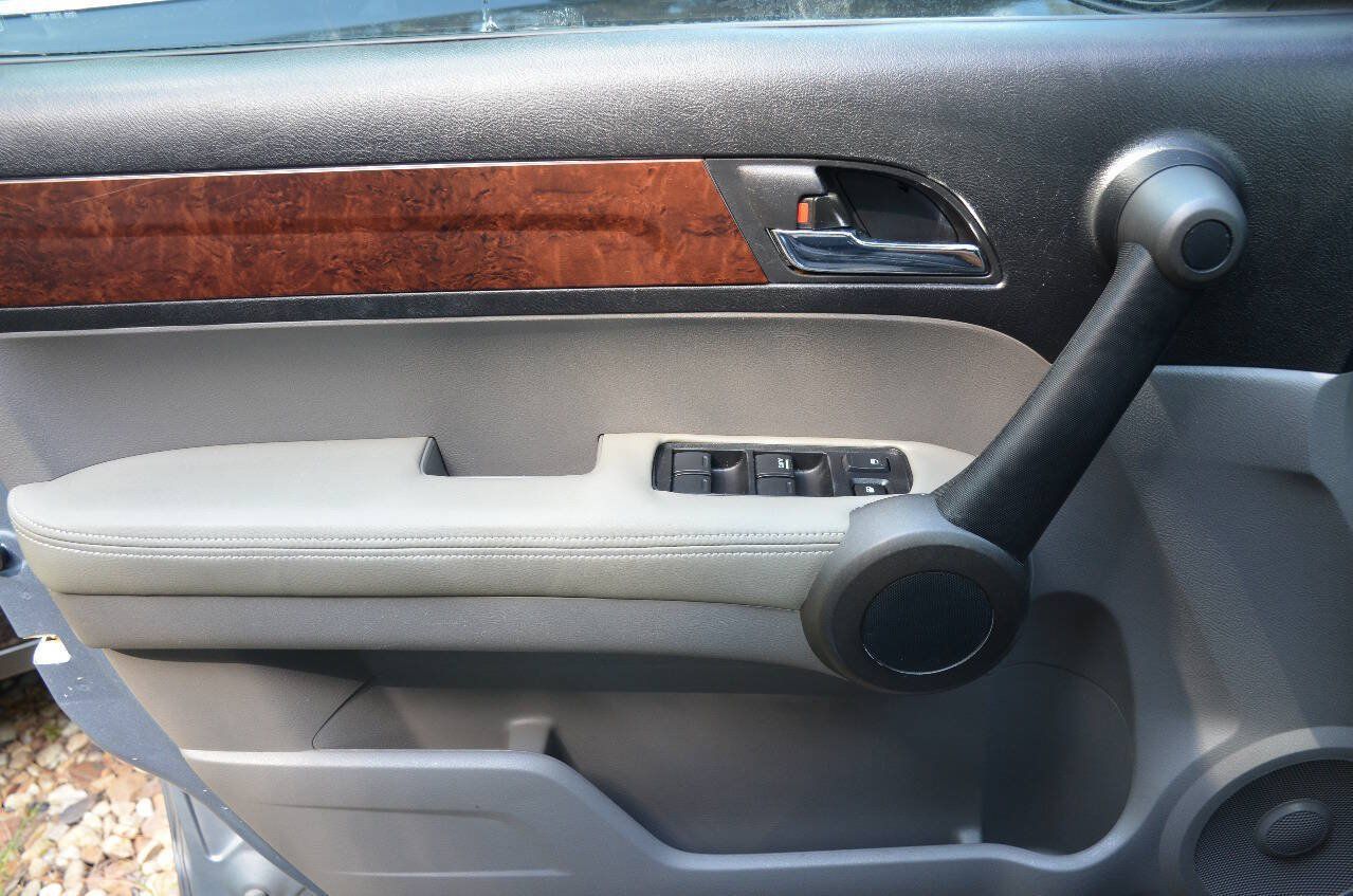 Used 2010 Honda CR-V EX-L image 17