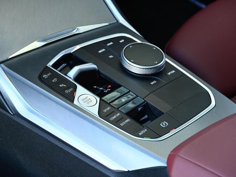 Used 2025 BMW M340i w/ Premium Package image 21