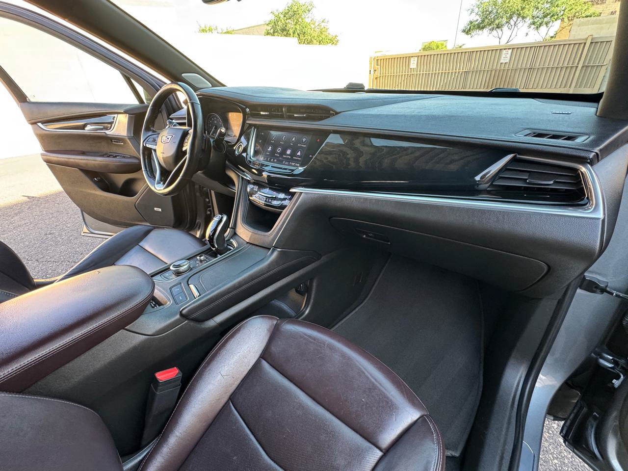 Used 2020 Cadillac XT6 Premium Luxury FWD image 32