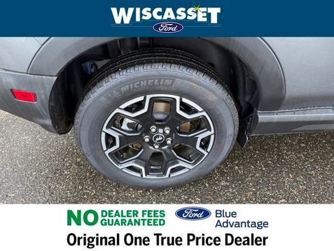 Certified 2025 Ford Bronco Sport Outer Banks w/ Outer Banks Tech Package+ AWD/4WD image 36